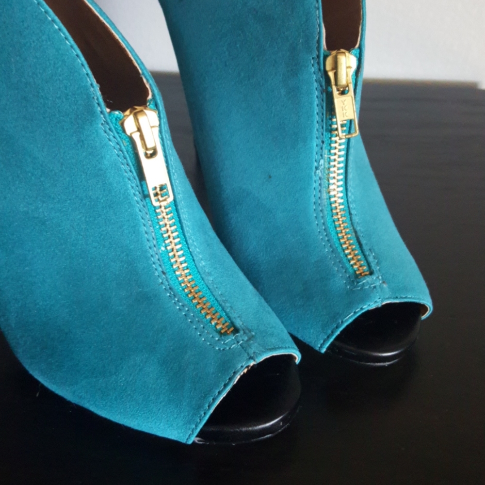 Shoe Dazzle, Teal Peep-Toe Booties, NWOB, Size 8 - Picture 3 of 6